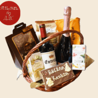 Коледна кошница с кооперативни продукти